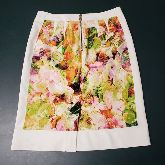 Club Monaco Floral Skirt Size 0 - Picture 4 of 10